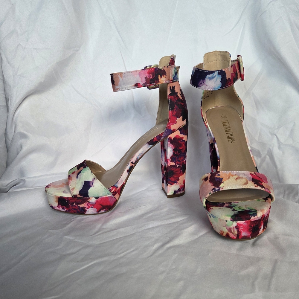 Women's Floral Platform Heels - Picture 3 of 16